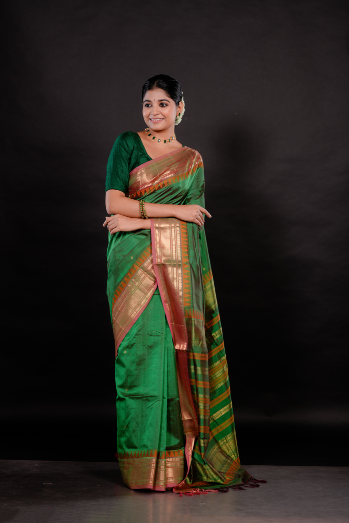 Dark Green Handwoven Silk Cotton Chettinad Saree