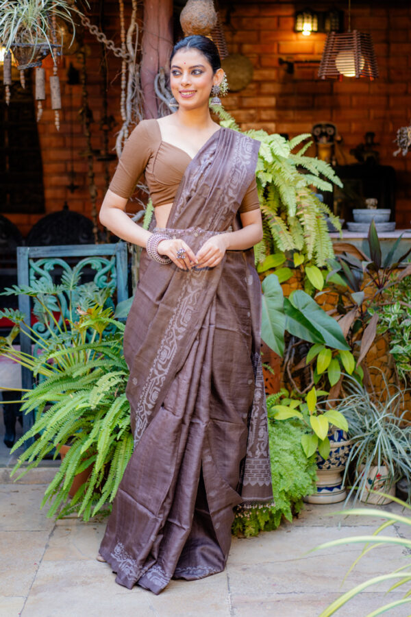 Handwoven Tussar Jamdani