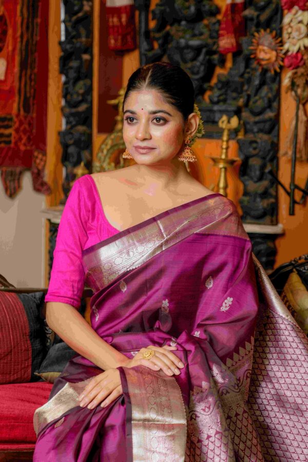 Wine-Hued Handwoven Silk Kanjivaram - Image 2